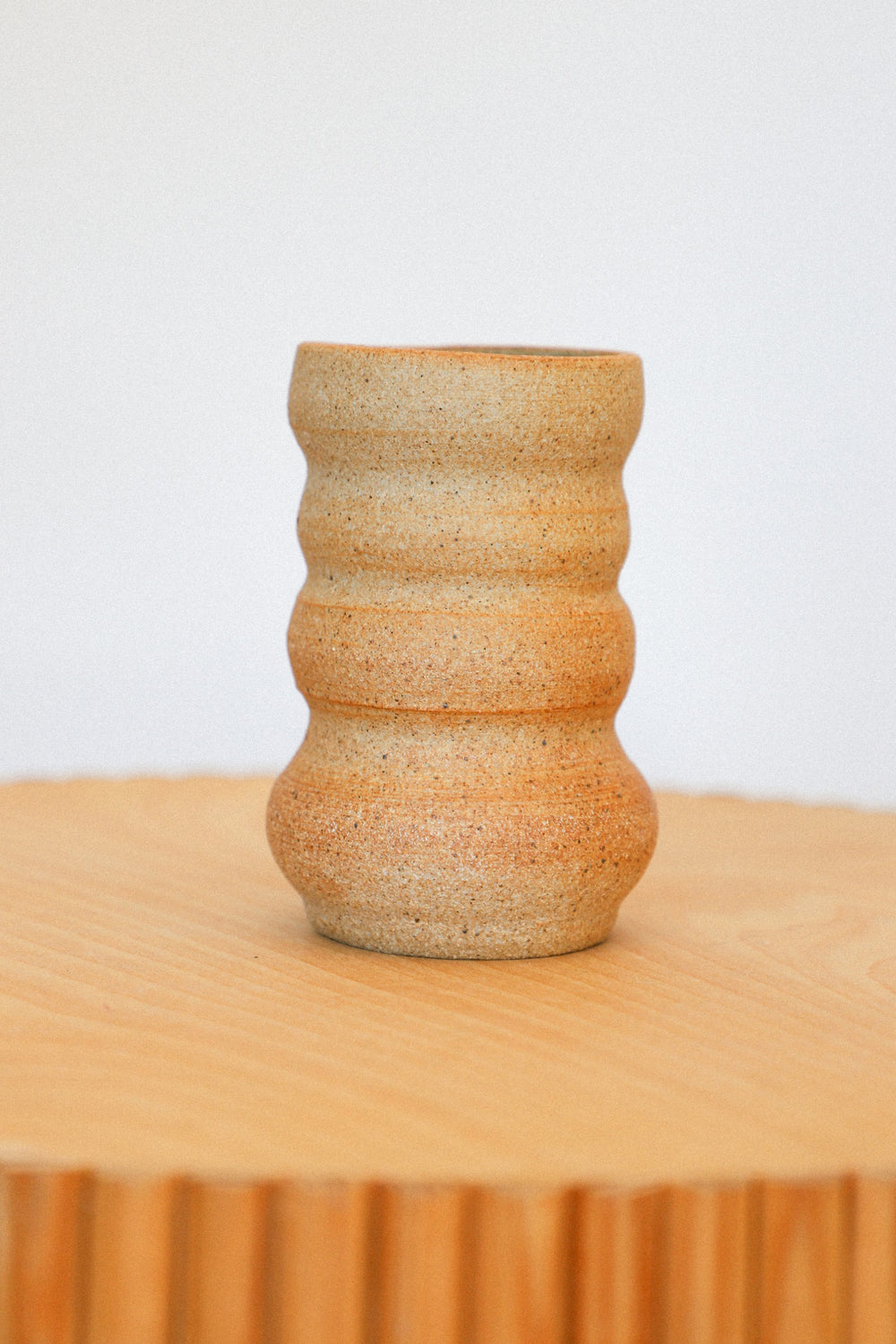 Stoneware Curvy Vase 002