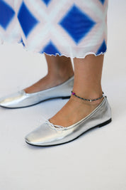 Silver Nikki Flat