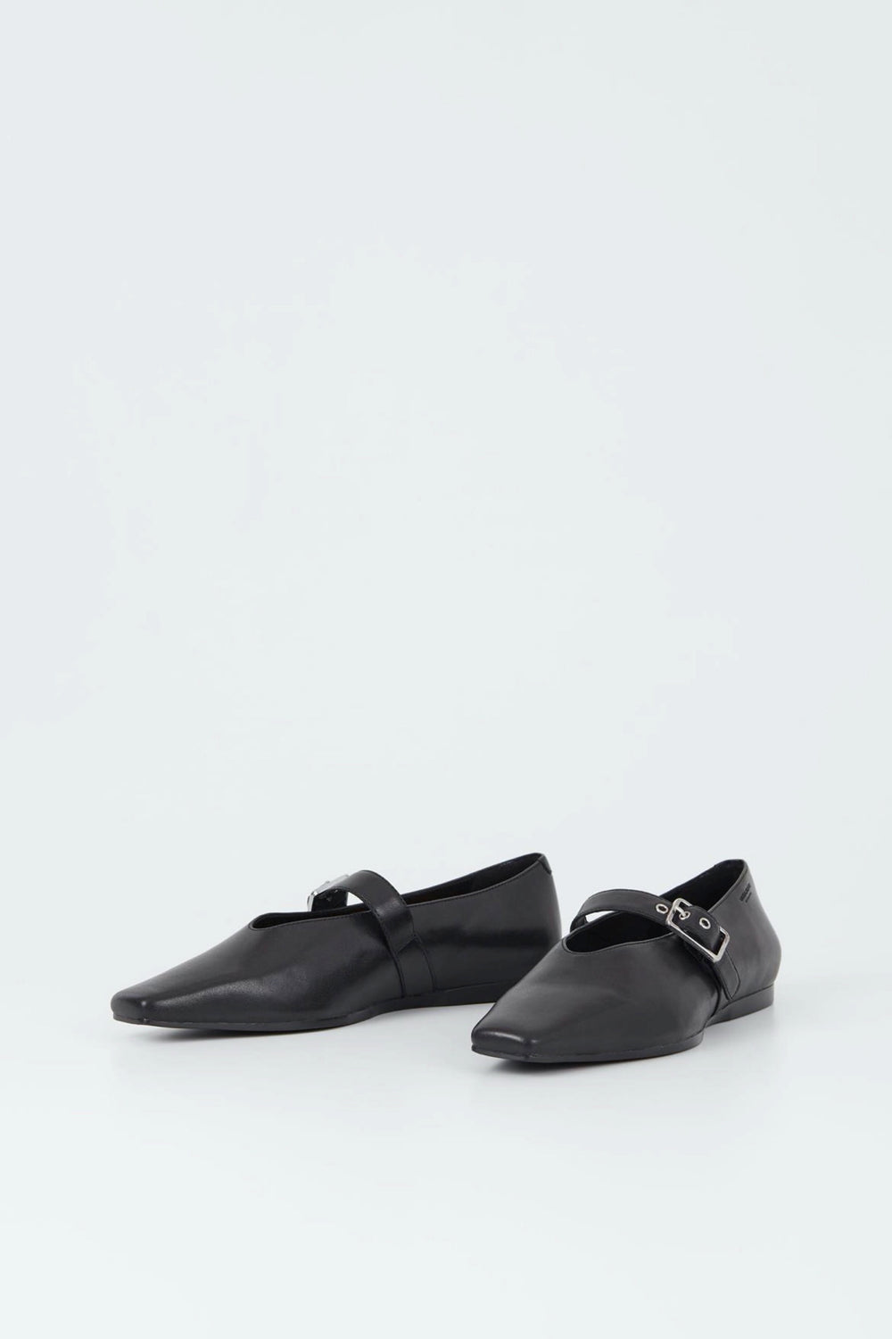 Black Wioletta Flat