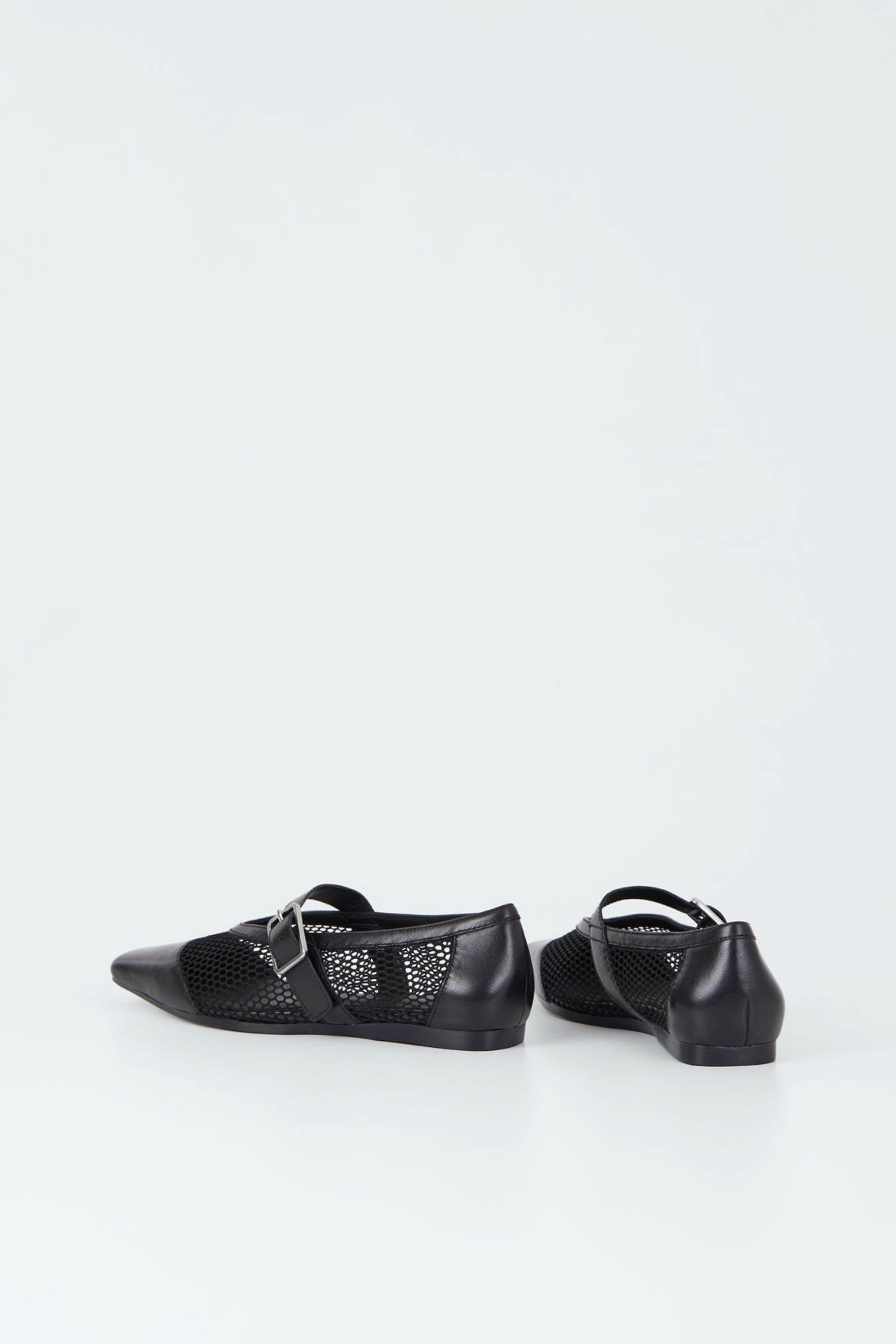 Black Mesh Wioletta Flat