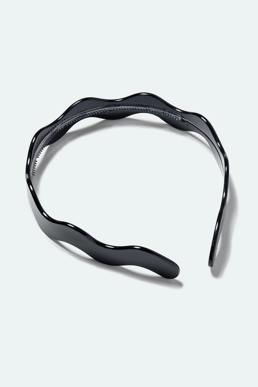 Black Wavy Headband