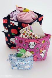 Hello Kitty And Friends Go Pouch Set