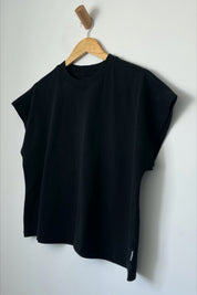 Black Jeanne Tee