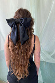 Black Giant Bow Clip